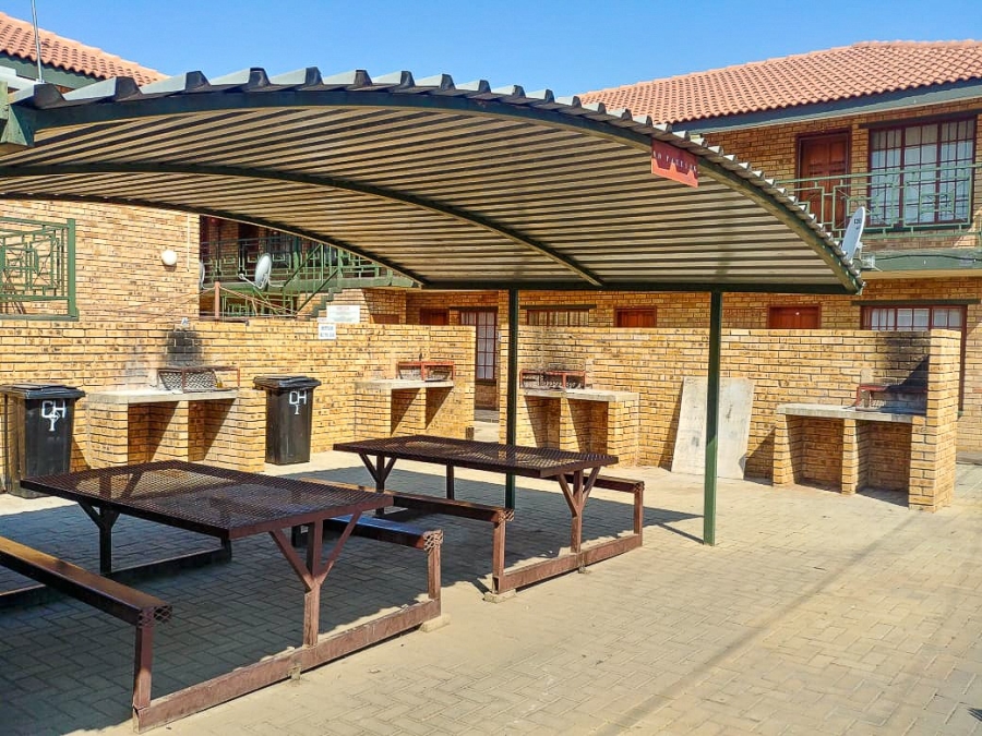 1 Bedroom Property for Sale in Die Bult North West